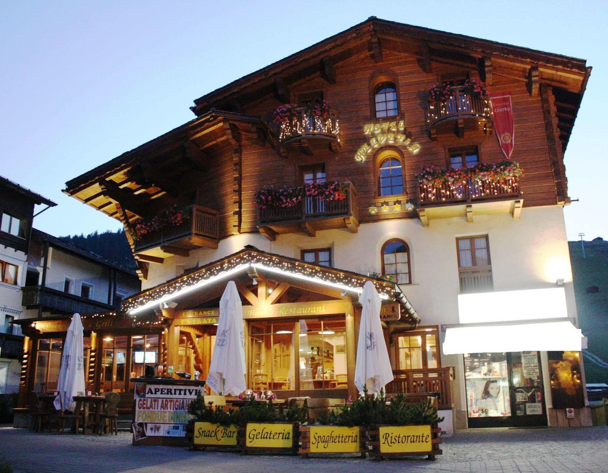 Hotel Helvetia Livigno Exteriör bild