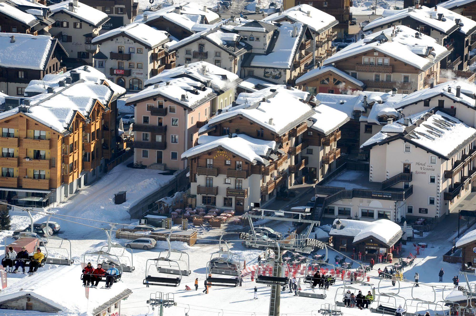 Hotel Helvetia Livigno Exteriör bild